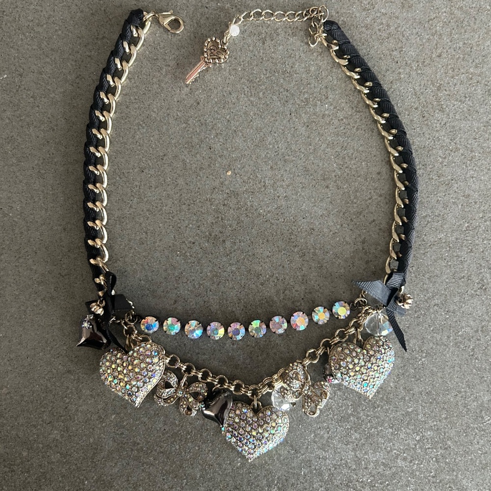 Vintage Betsey Johnson necklaces - Picture 6 of 9